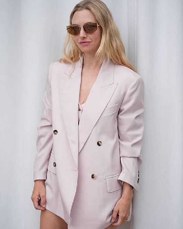 Amanda Seyfried 82nd Venice International Film Festival Pink Blazer USA Jackets