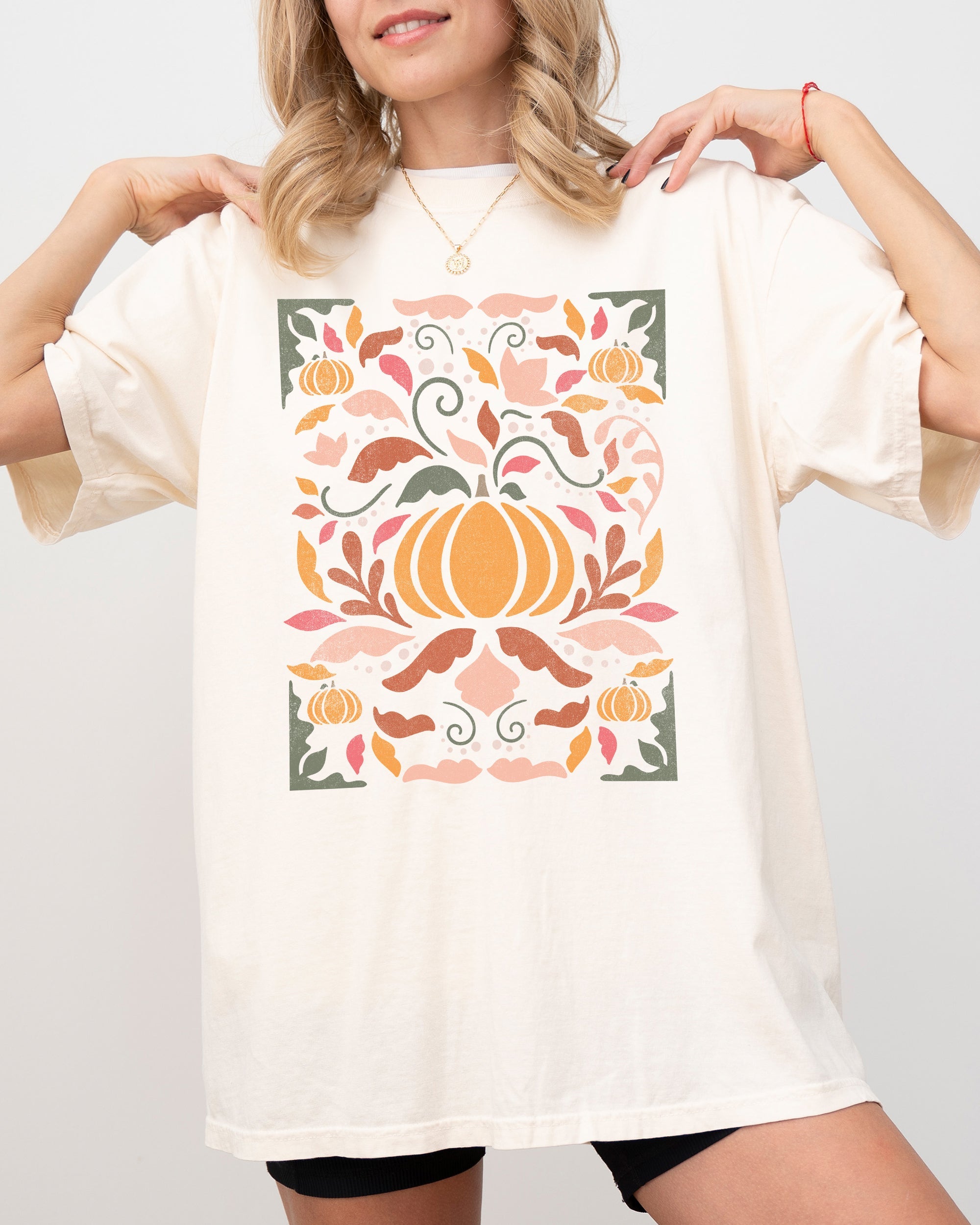 Autumn Folk Art Pumpkins, Simplicity, Fall, Thanksgiving, Halloween Shirt Comfort Colors T-Shirt