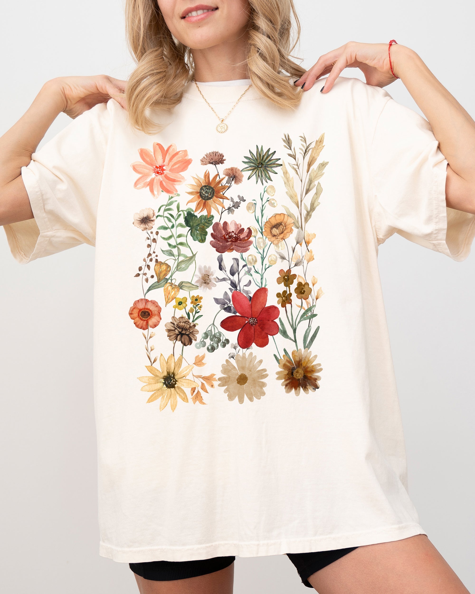 Autumn Pressed Flowers, Beautiful, Nature, Leaves, Botanical, Fall Shirt Comfort Colors T-Shirt