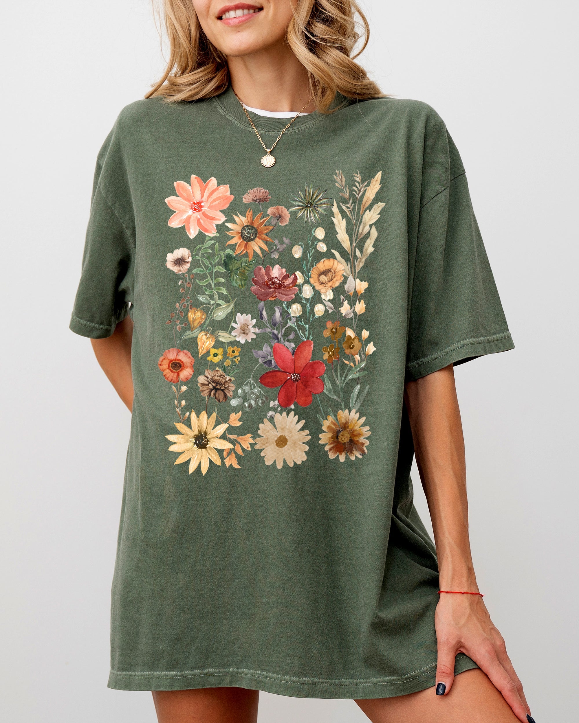 Autumn Pressed Flowers, Beautiful, Nature, Leaves, Botanical, Fall Shirt Comfort Colors T-Shirt