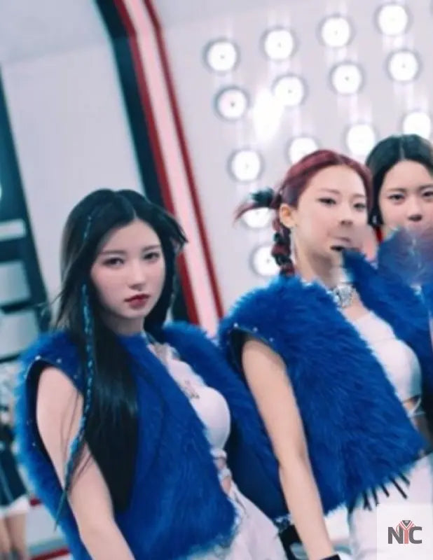 Babymonster Batter Up Blue Fur Vest Clanton Jacket