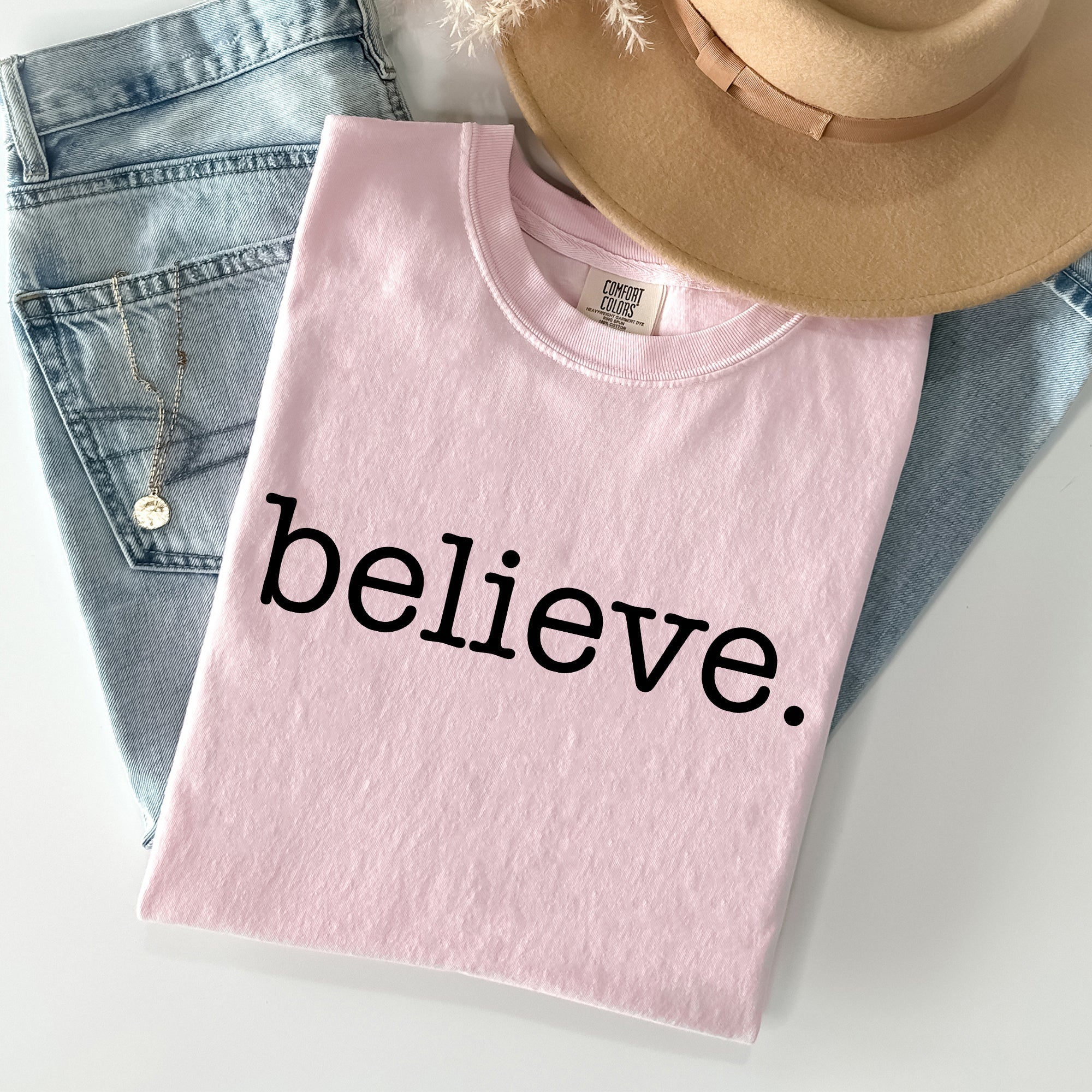 Believe, Classic Minimalist, Christmas, Winter, Snow, Santa, Xmas Tshirt Comfort Colors T-Shirt