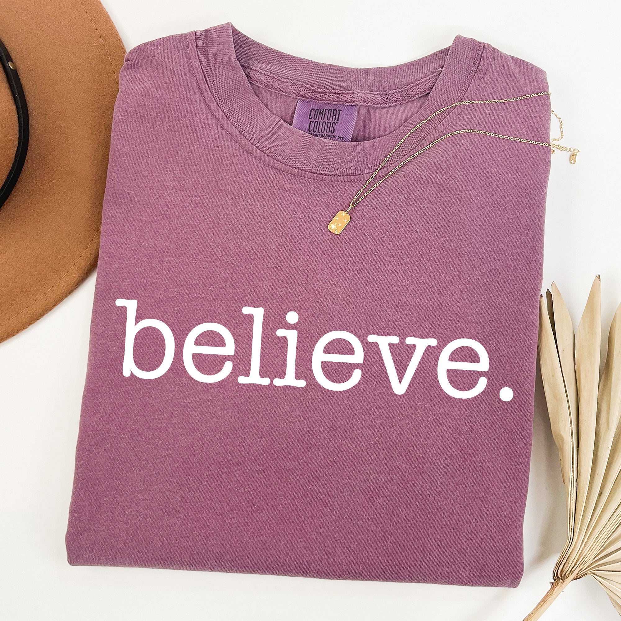 Believe, Classic Minimalist, Christmas, Winter, Snow, Santa, Xmas Tshirt Comfort Colors T-Shirt