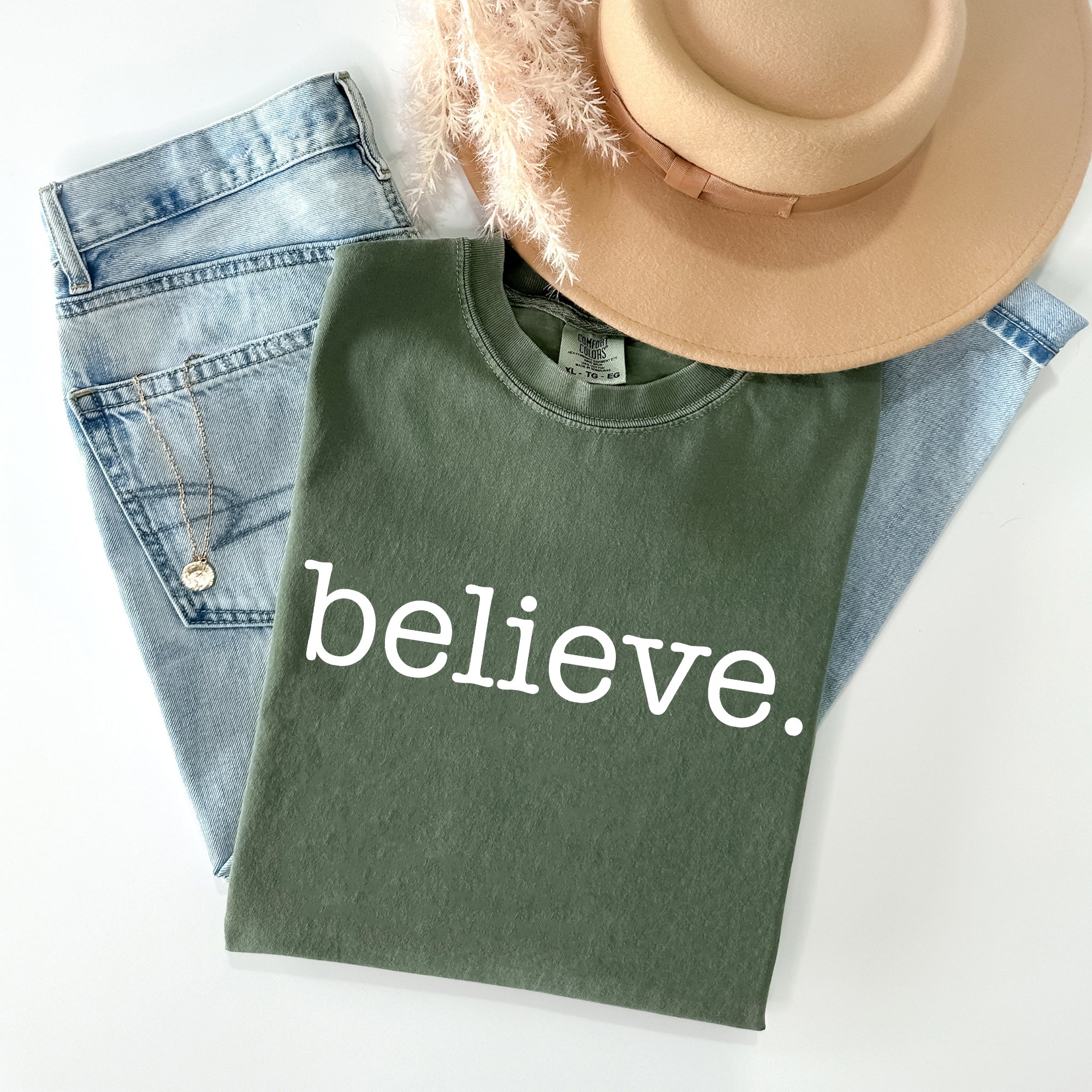 Believe, Classic Minimalist, Christmas, Winter, Snow, Santa, Xmas Tshirt Comfort Colors T-Shirt