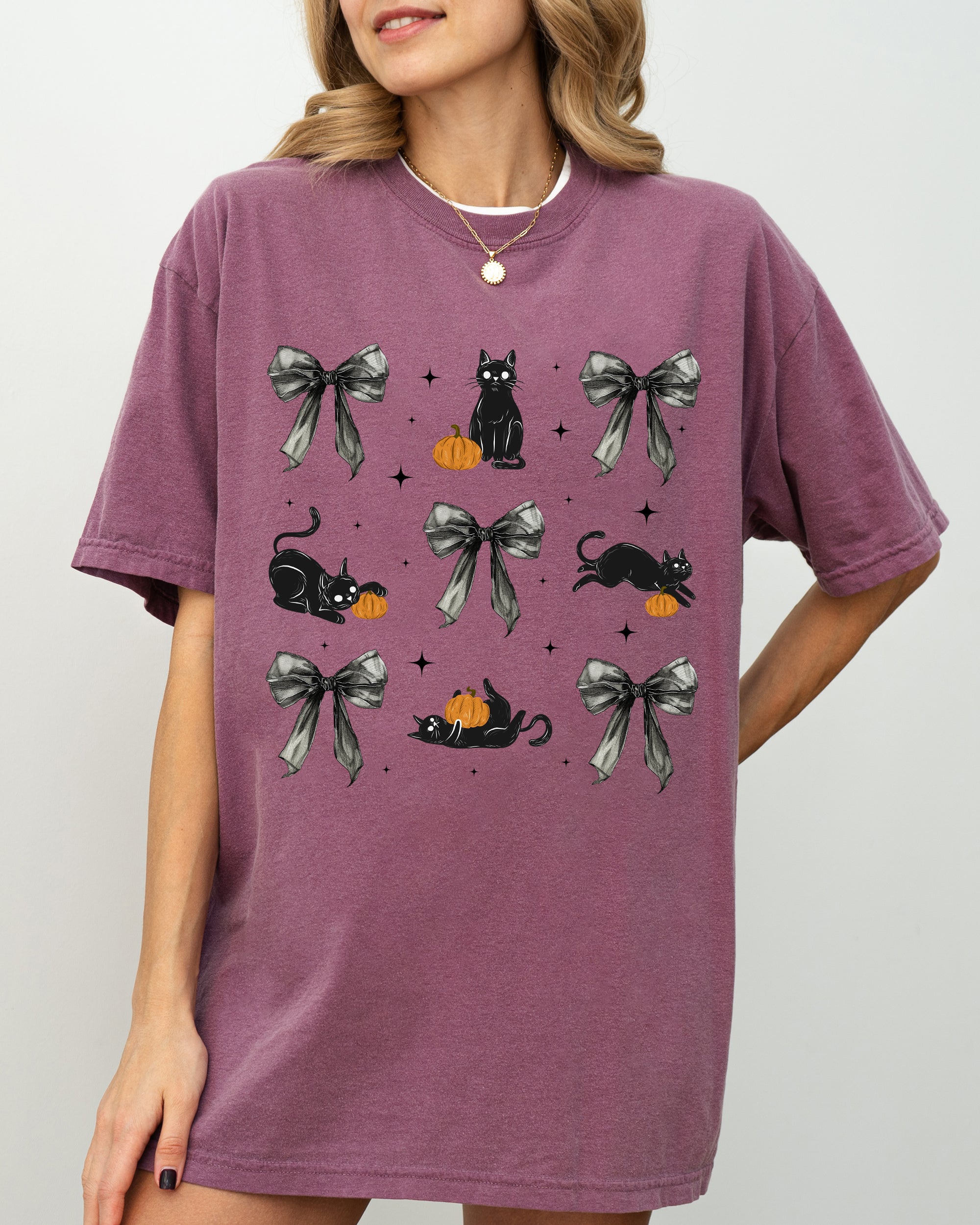 Black Cat, Coquette Ribbons and Bows, Halloween, Cute, Girly, Autumn, Fall Shirt Comfort Colors T-Shirt