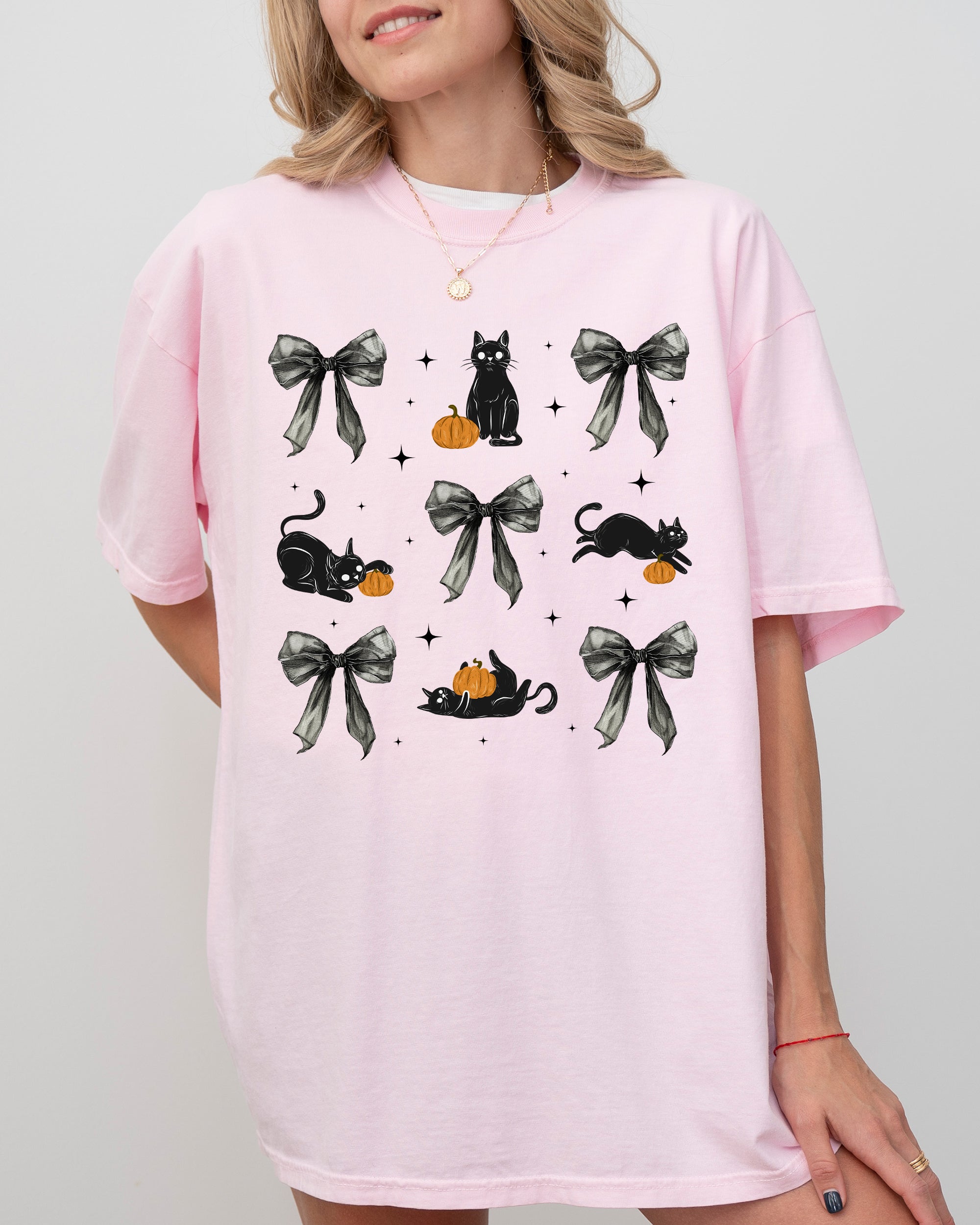 Black Cat, Coquette Ribbons and Bows, Halloween, Cute, Girly, Autumn, Fall Shirt Comfort Colors T-Shirt