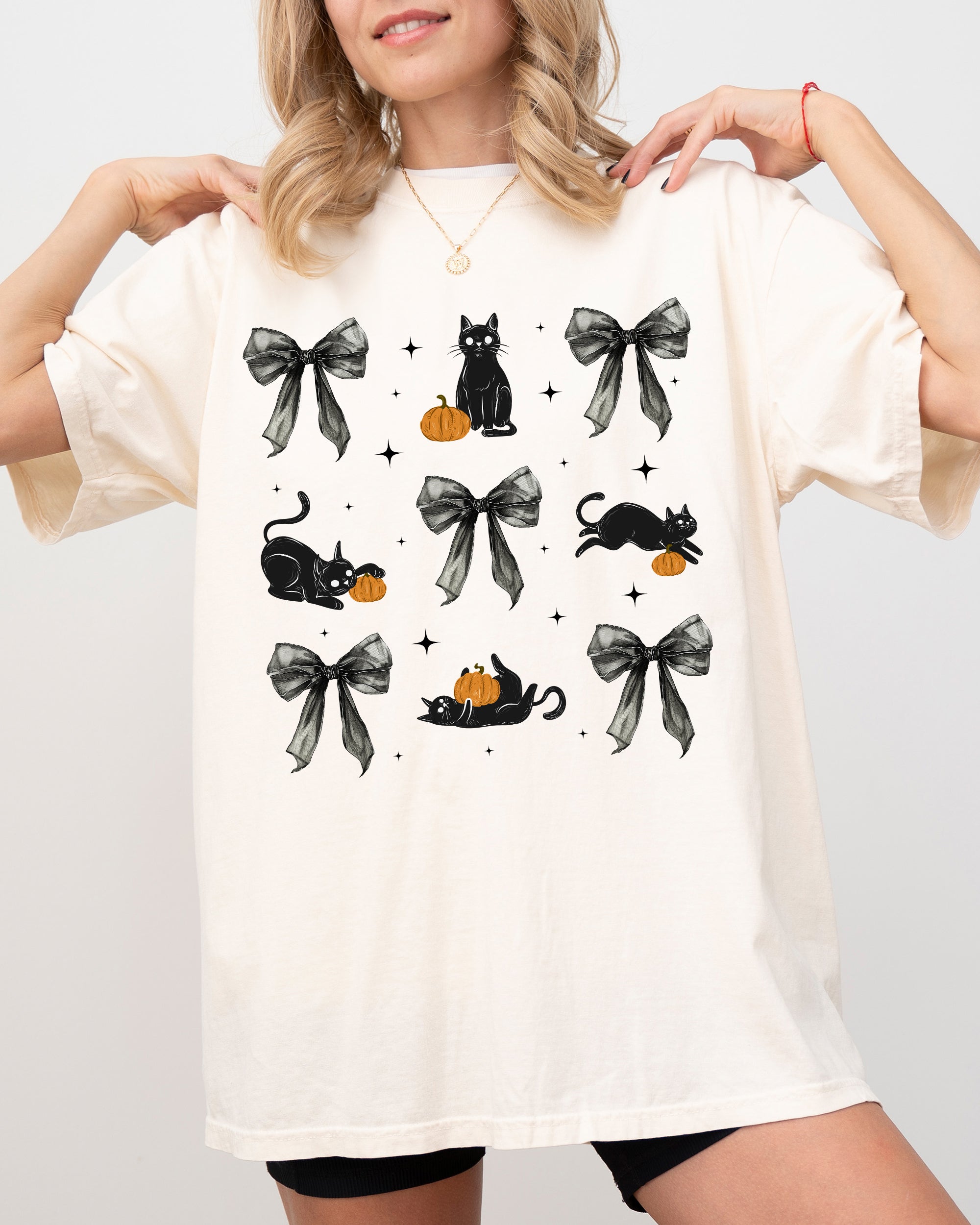 Black Cat, Coquette Ribbons and Bows, Halloween, Cute, Girly, Autumn, Fall Shirt Comfort Colors T-Shirt