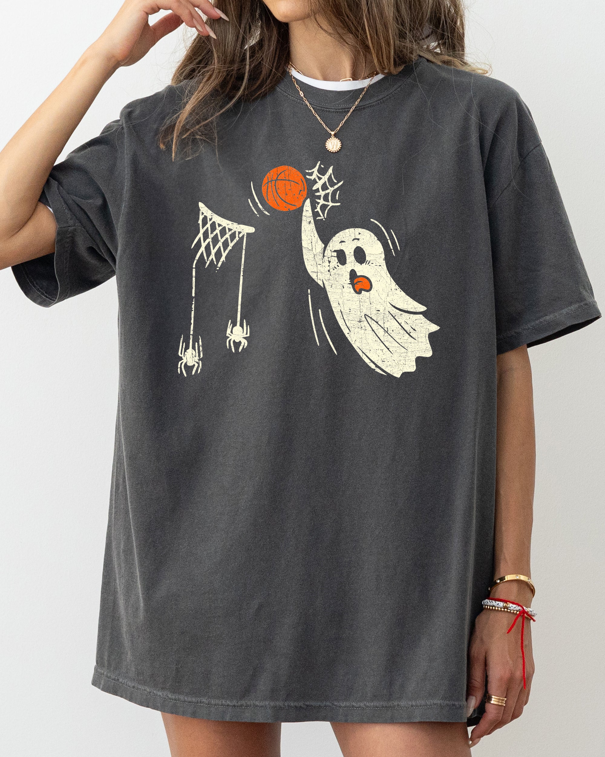 Basketball Ghost, Spooky, Skeleton, Funny, Witch, Aesthetic, Meme, Halloween, Costume, Tshirt Comfort Colors T-Shirt